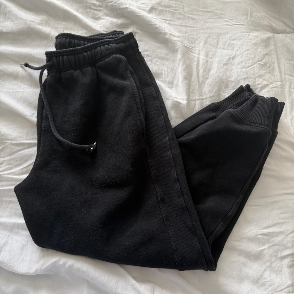 Victoria’s Secret PINK black jogger sweatpants size medium excellent condition
